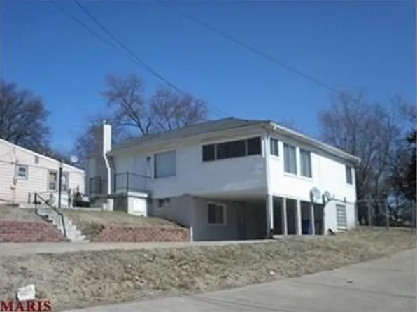 5988 Dupree Ave, Saint Louis, MO 63135