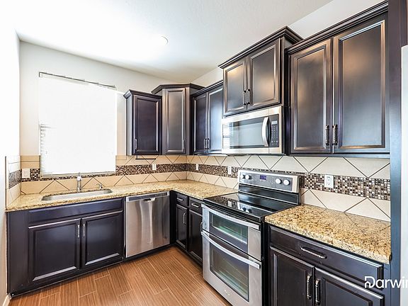 3rd image of 17759 W Banff Ln