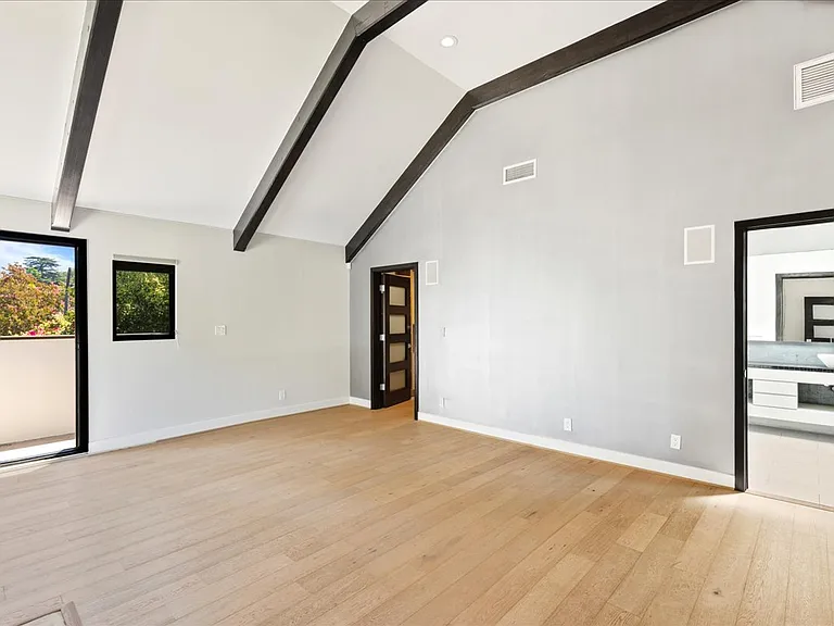 15221 Valley Vista Blvd — Photo 16