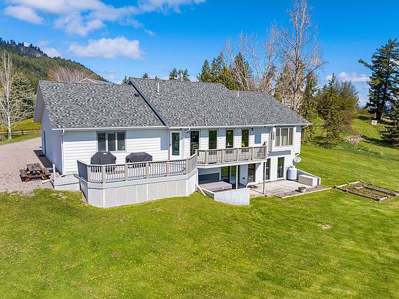 2nd image of 44 Knapp Ln