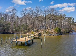 407 Old Fairport Rd, Reedville, VA 22539