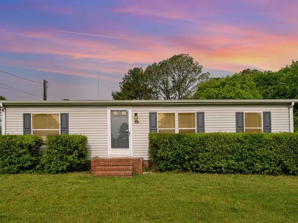 223 Nowlin Dr, Columbia, TN 38401