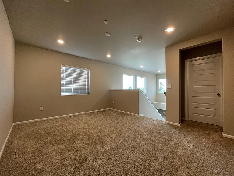 1037 Timberline Ave — Photo 12