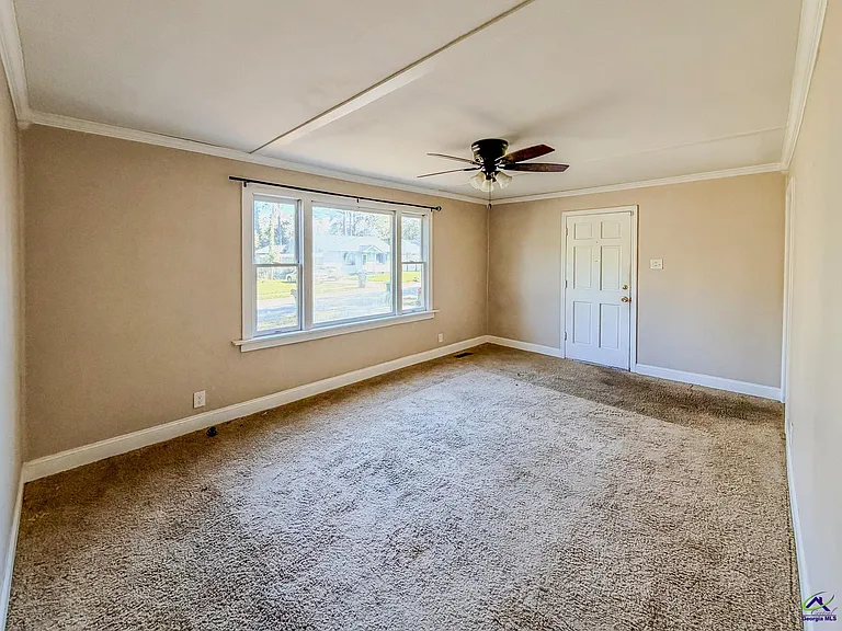 607 McArthur Blvd — Photo 5