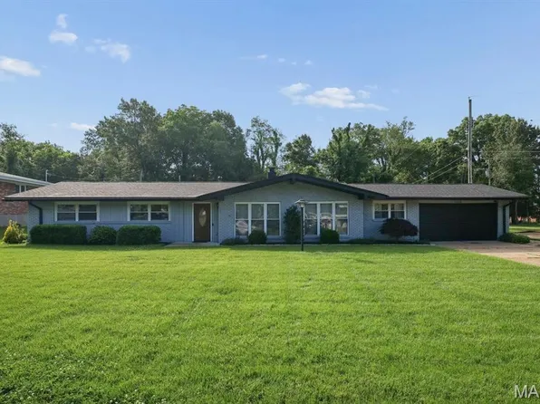 12208 Courtwick Dr, Saint Louis, MO 63128