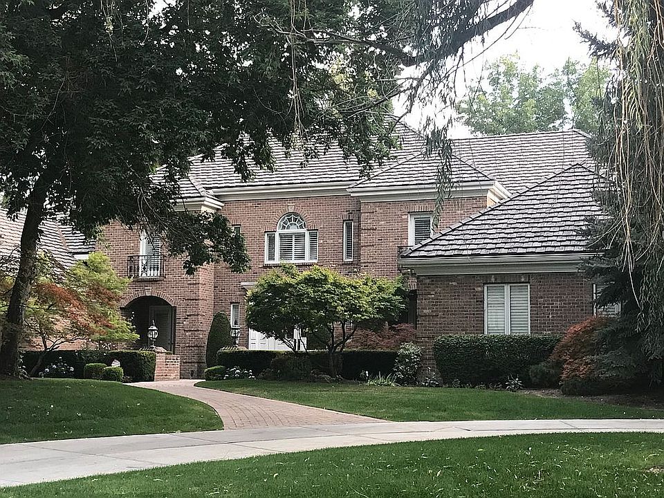 2nd image of 2344 E Field Rose Dr