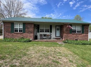 805 Double Springs Rd, Cookeville, TN 38501