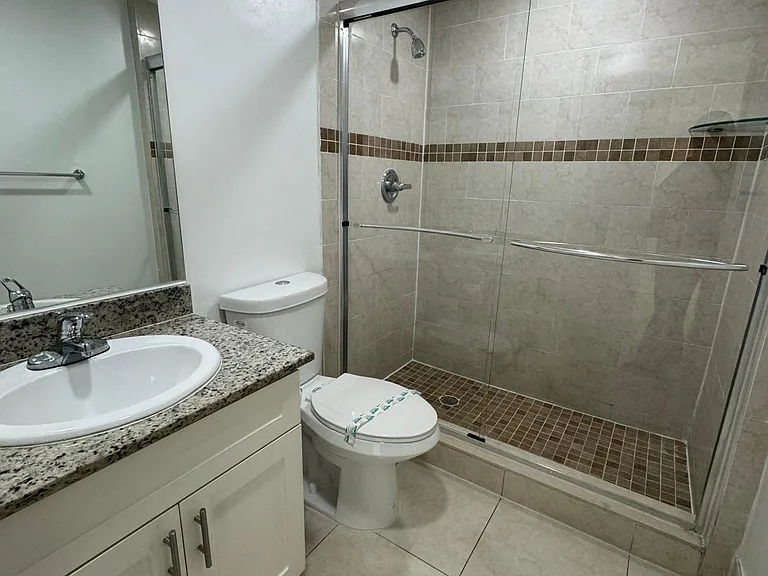 17000 N Bay Rd #703 — Photo 10