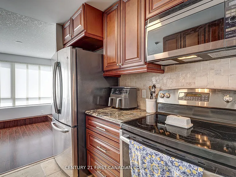 570 Proudfoot Ln #405 — Photo 16