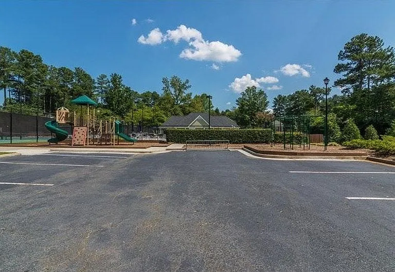 515 Birch Forest Ln — Photo 17