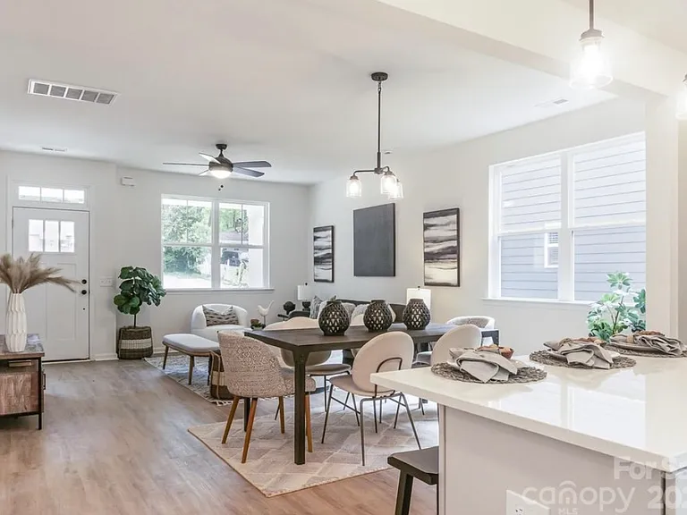 1812 Purser Dr — Photo 2