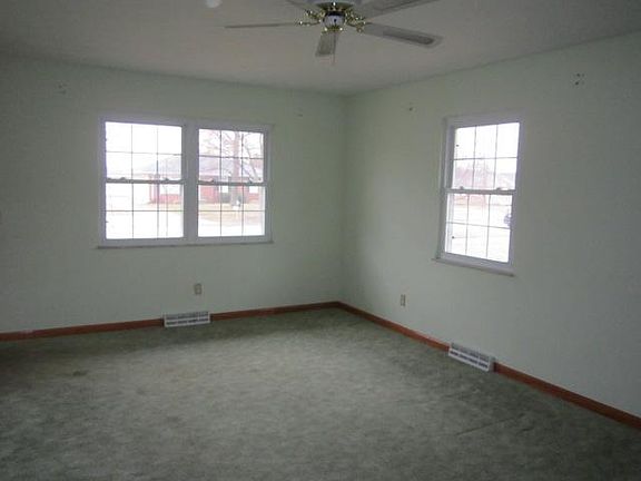 4th image of 1511 Buckeye St