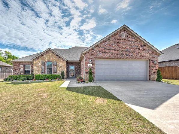 607 Chamberlain Rd, Prairie Grove, AR 72753