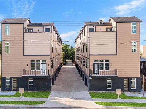 2nd image of 723 W 10th St #102