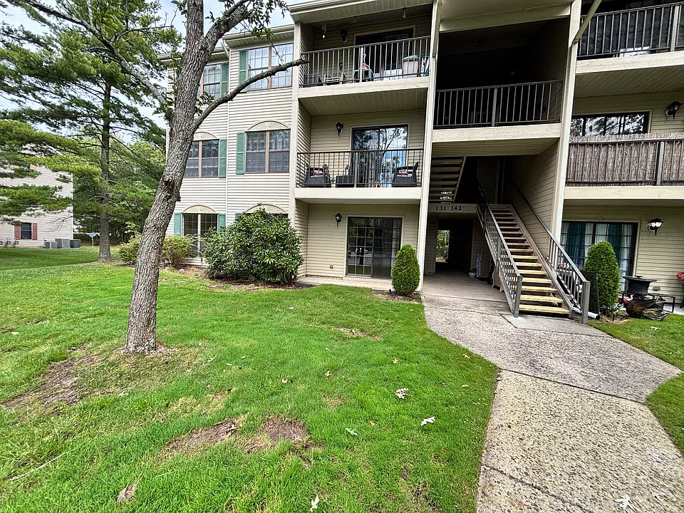 131 Sussex Pl