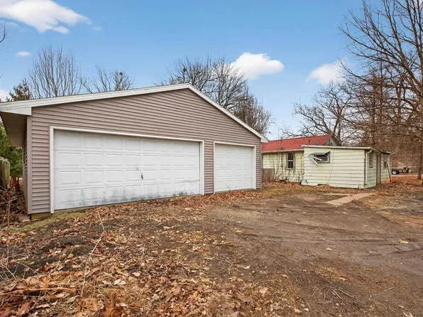 143 Chicago St, Waterloo, IA 50701