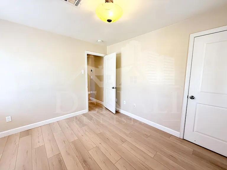 1326 W Palm Ln — Photo 19