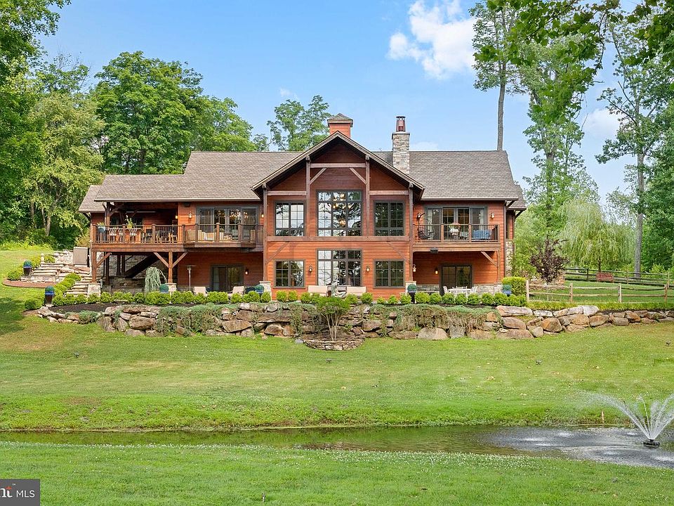 1st image of 992 Worthington Mill Rd
