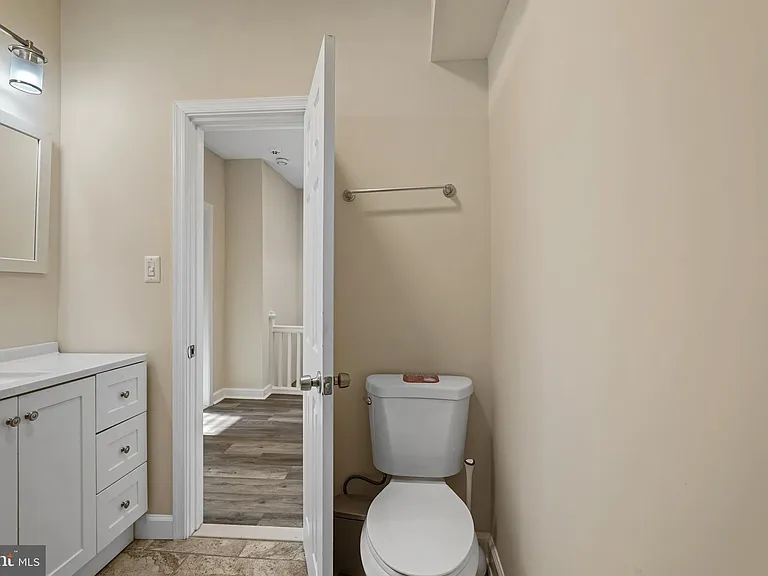 2509 Linden Ave #2 — Photo 20