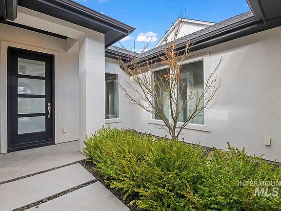 4th image of 8154 W Decathlon Dr