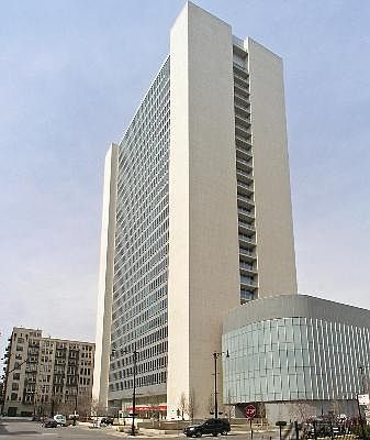 1st image of 500 W Superior St Unit 810