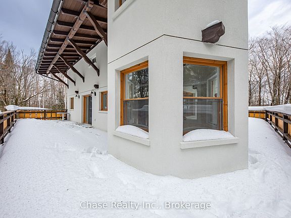 4th image of 878 Deer Lake Rd