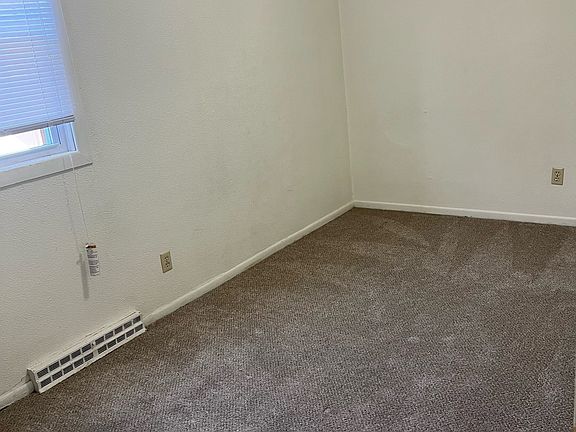 5th image of 1219 8th St S #1219