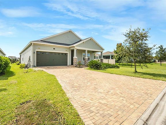 3rd image of 253 Ridgewind Dr