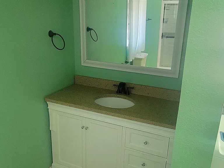 301 Cedar St S #301 — Photo 9