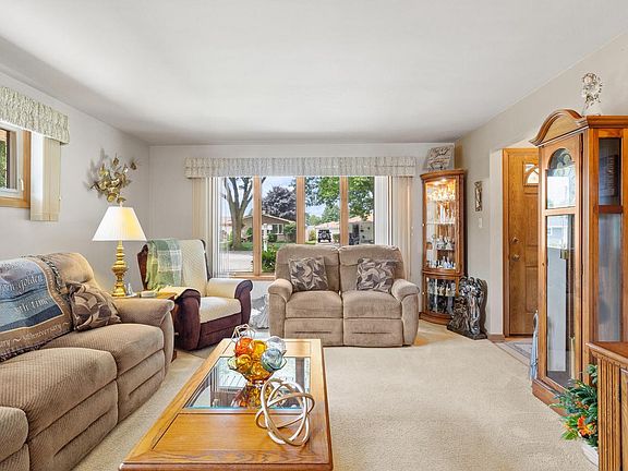 5th image of 2821 S 18th STREET