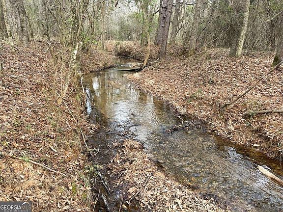 5th image of 884 Jackson Trail Rd