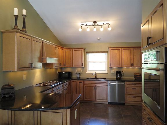 2nd image of 75 Colony South Dr