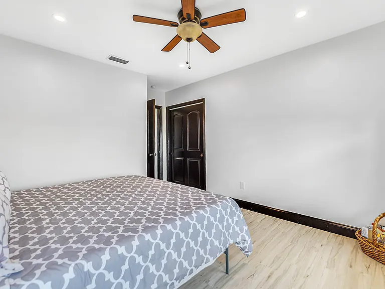 3889 Placid View Dr — Photo 18