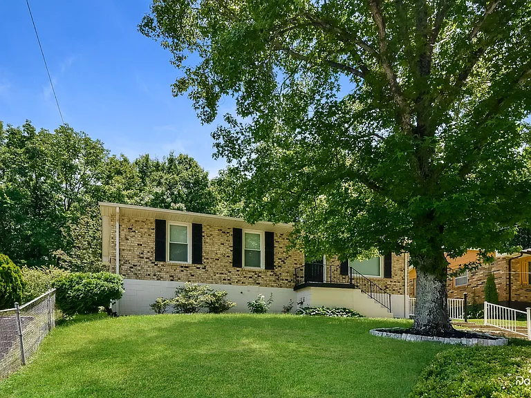 2808 Old Matthews Rd — Photo 2