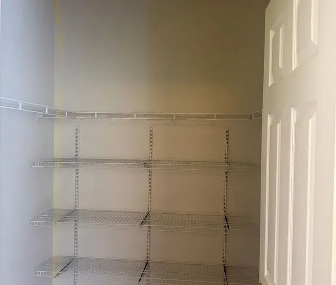 218 N Hampton Dr — Photo 37