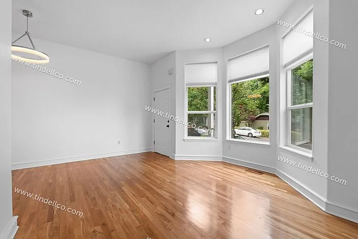 3140 NE 103rd Pl — Photo 5