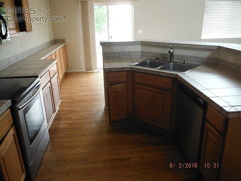 2nd image of 3201 San Mateo Ave
