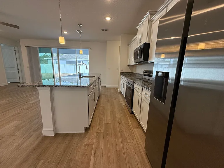 47 La Mancha Dr — Photo 13