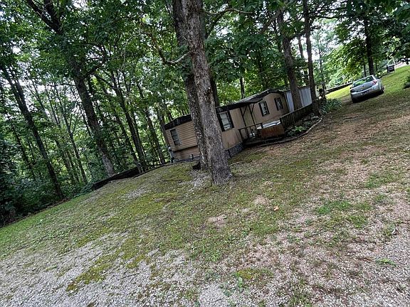 2nd image of 793 Ridgeway Dr