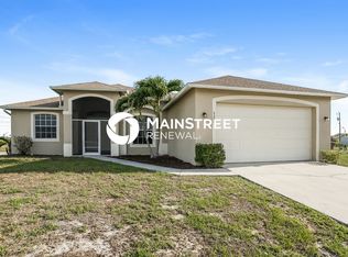 4304 25th St SW, Lehigh Acres, FL 33976