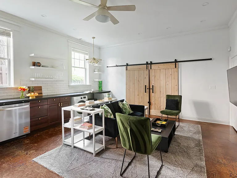 570 Morgan St NE #B — Photo 13