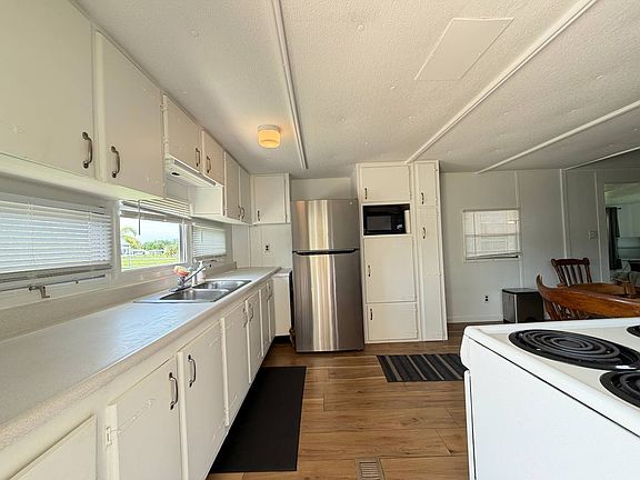 4th image of 20604 Oahu Cir