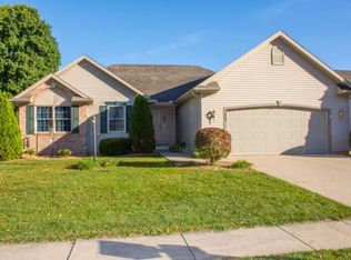 1809 Elizabethan Ct, South Bend, IN 46614