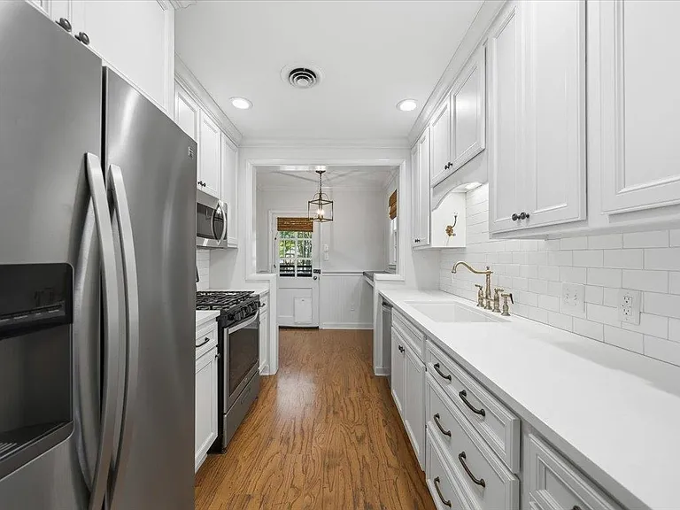 3784 Philwood Ave — Photo 14