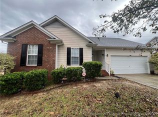 519 Standingstone Dr, Fayetteville, NC 28311