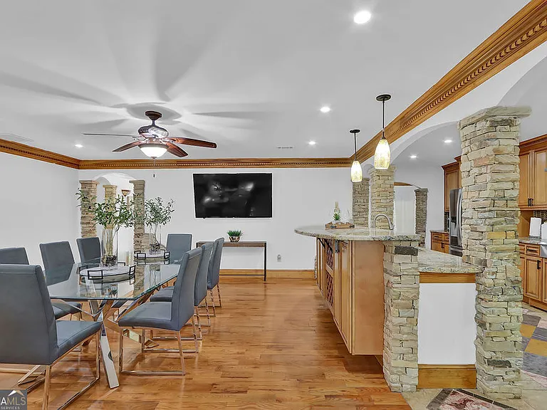 4081 Ashford Dunwoody Rd NE — Photo 41