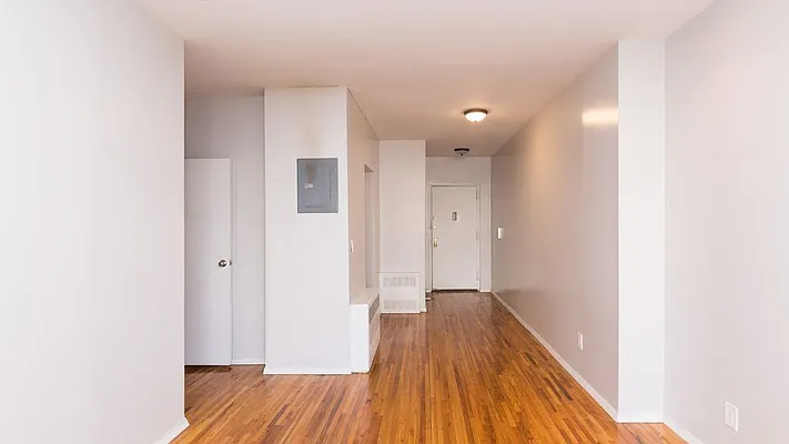 Rented by Nooklyn NYC LLC | media 4