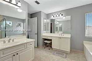 4450 Banyan Trails Dr — Photo 27
