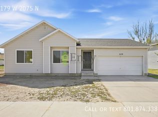 2179 W 2075 N, Clinton, UT 84015