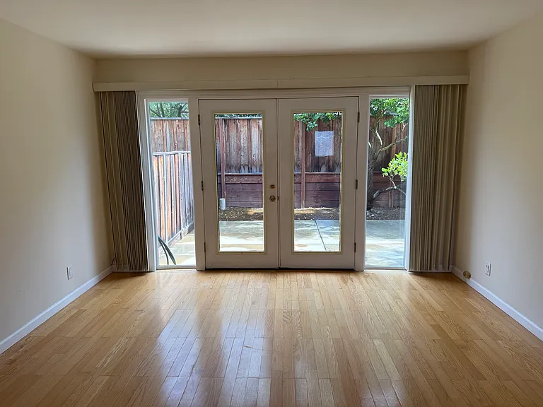 1494 Falcon Ct #2 — Photo 4
